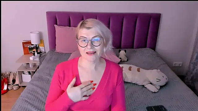 sabrinamacmarren's cam snapshot