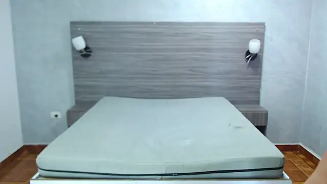 Loony_Zion's cam snapshot