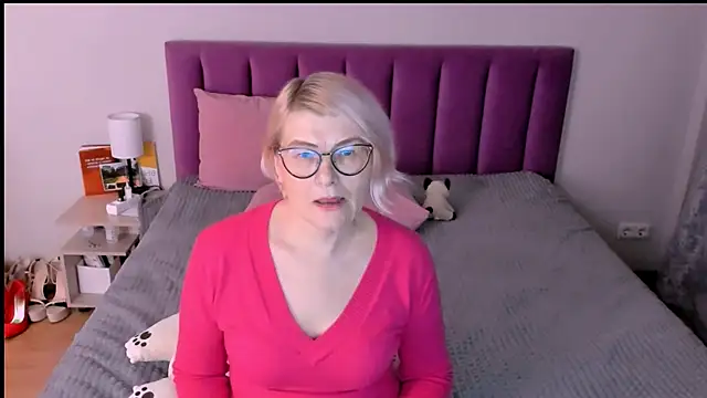 sabrinamacmarren's cam snapshot