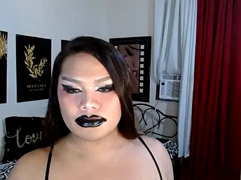 TSbrianaHugeCock's cam snapshot