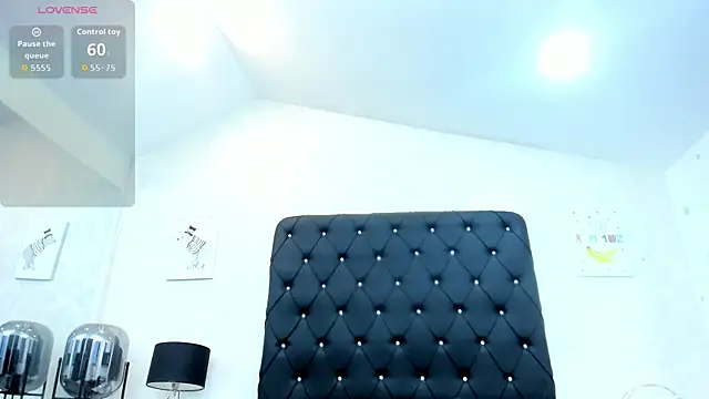 alana_johnson_0's cam snapshot