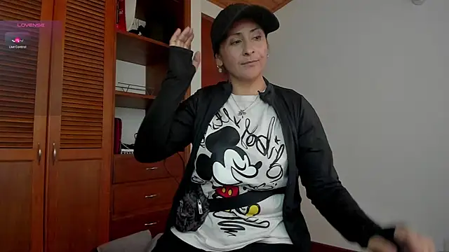 stefaniadiazz_'s cam snapshot