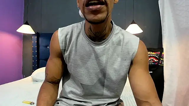 Salomon_koude live sex cam