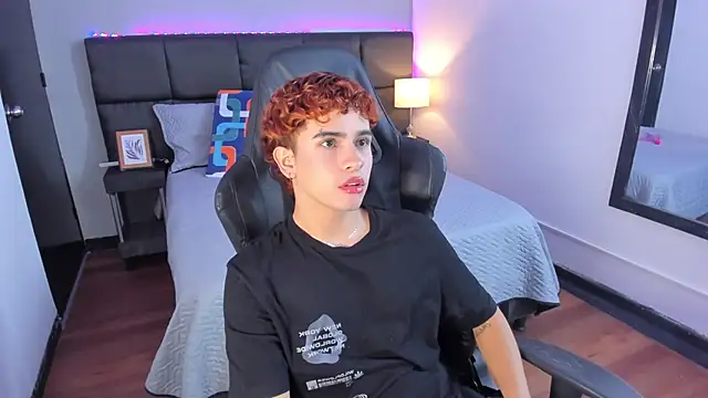 Aiiden_15 live sex cam