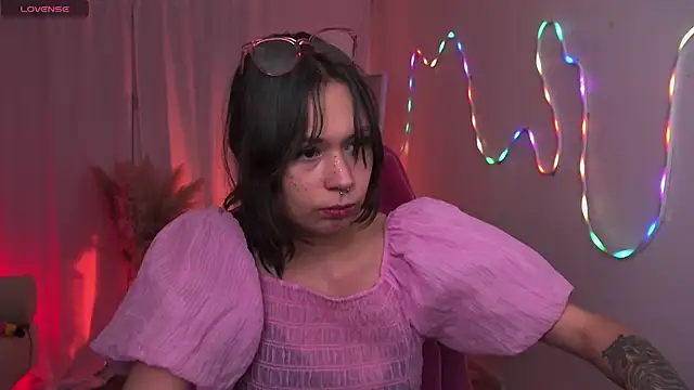 ReikoAckerman's cam snapshot