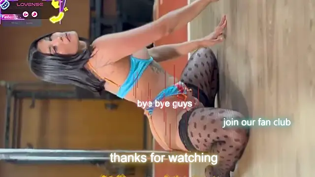 kenllyhot_and_valeriahell live sex cam