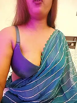 LoveLy-Soneya's cam snapshot