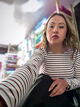 VIOLETA-25_ live sex cam