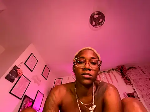 VixenCapri live sex cam