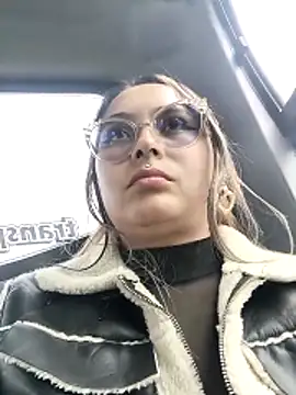 Ari_Vox's cam snapshot