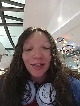 Lucy_colee's cam snapshot