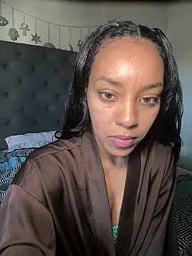 juicyyy323's cam snapshot