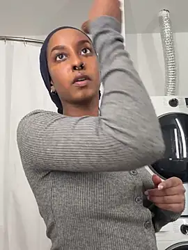 Your_Paris's cam snapshot