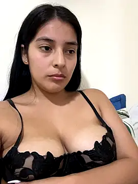 ariana_sweet87's cam snapshot