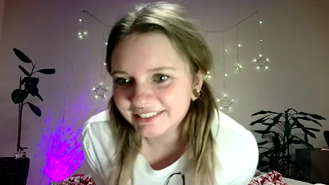 MichelleVibes18's cam snapshot