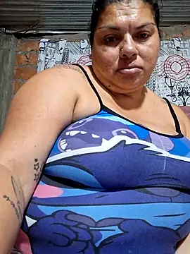 chubby_sexy_big_tits's cam snapshot