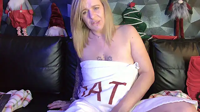 Delichieuse5's cam snapshot