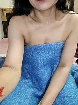 Cute-Zarina's cam snapshot