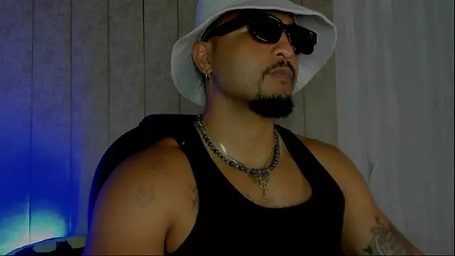 Mateo_Reales's cam snapshot