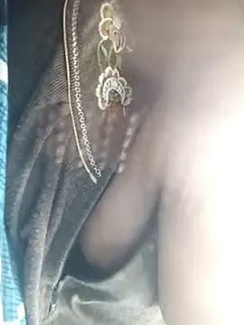 KomalRanii1 live sex cam