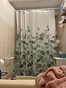 gatitalocahot's cam snapshot