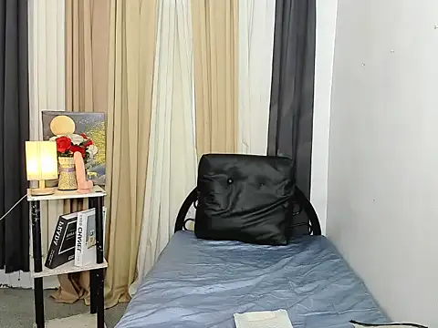 Savanna_White's cam snapshot