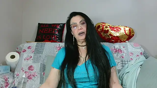 -__TSUNAMI__- live sex cam