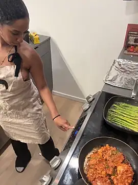 Your_Paris live sex cam