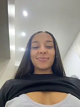 Brunettecollins05 live sex cam