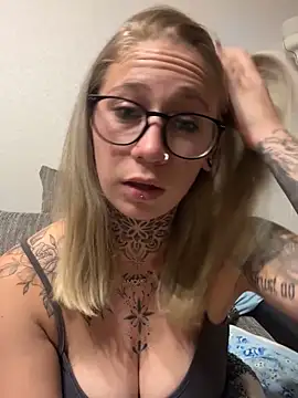 Antoniia69 live sex cam