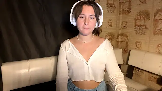 Tessa_Muse's cam snapshot