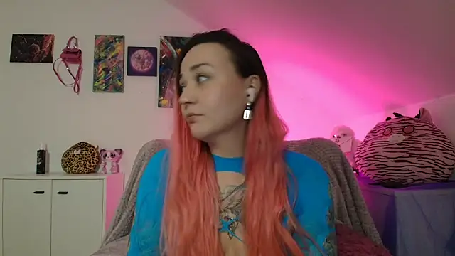 PinkHurricaneOfficial's cam snapshot