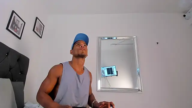 DickLatin_2893 live sex cam