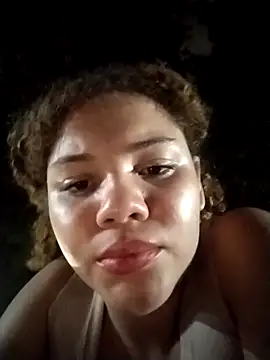 SirenRouge_69's cam snapshot