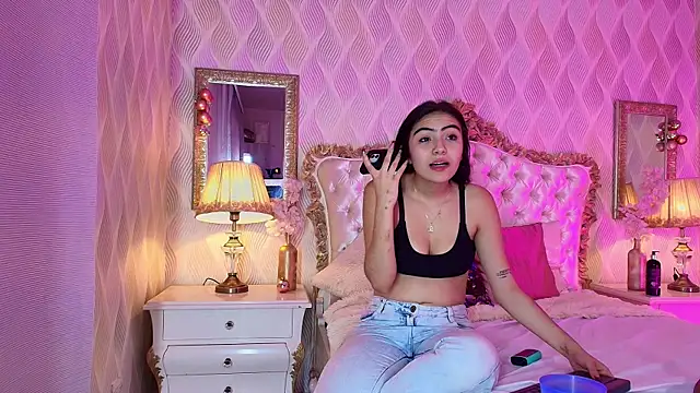 Kylie_Foxx's cam snapshot