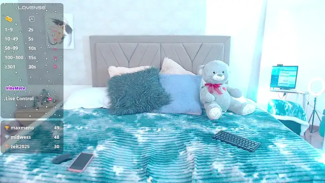 anya_pink's cam snapshot