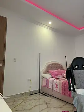 MissBecka_ live sex cam