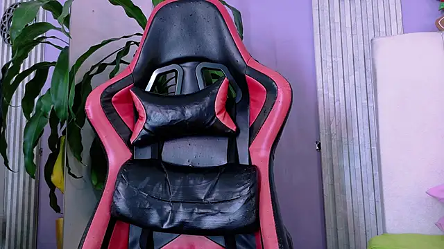 triana_crimson live sex cam