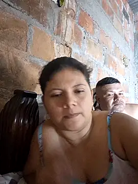 lady_and_charly's cam snapshot