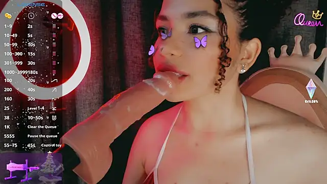Queen_Deepthroat live sex cam
