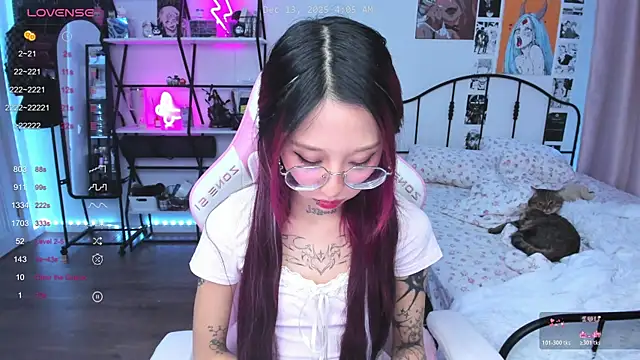 ashleywowmeow's cam snapshot