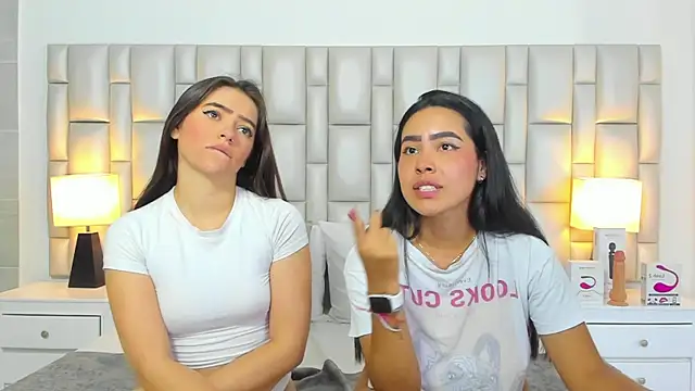 paola_katy_dicks live sex cam
