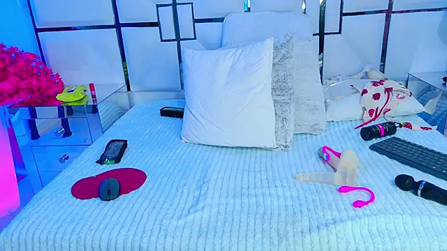 SabrinnaTaylor live sex cam