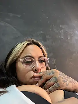 lolafairytail live sex cam