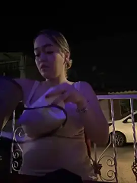 Danielavegax live sex cam