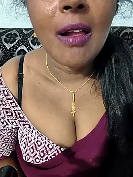 siri_telugutamil's cam snapshot