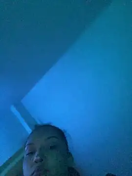 baby_lizy's cam snapshot