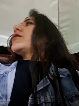 CAROLINE__07's cam snapshot