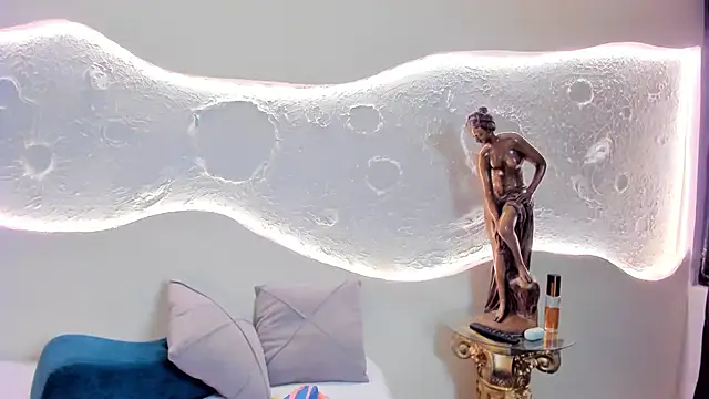 Kate_Amaretto_'s cam snapshot