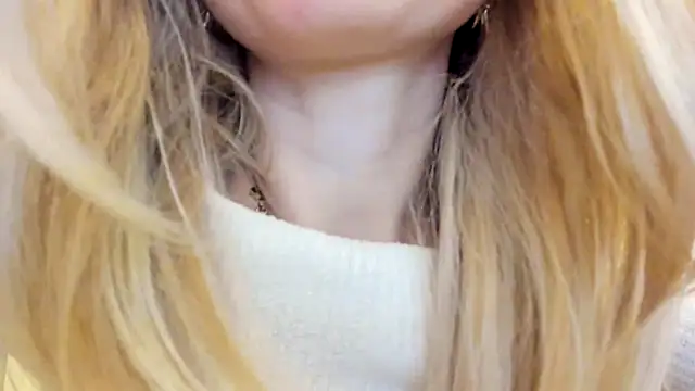 Politeeliza's cam snapshot